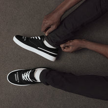 Load image into Gallery viewer, Espanol Men’s lace-up canvas shoes