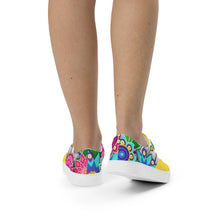 Load image into Gallery viewer, Youth Women’s lace-up canvas shoes