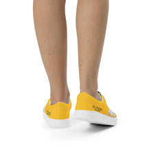 Load image into Gallery viewer, Women’s lace-up canvas shoes