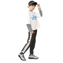 Load image into Gallery viewer, Kids Mesh Knit Sneaker - Black
