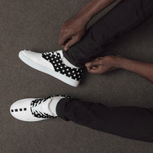 Load image into Gallery viewer, Youth lace-up canvas shoes
